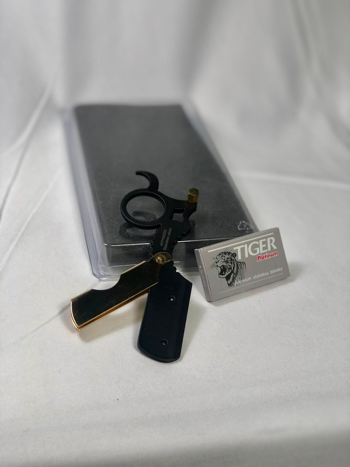 Shaving Razor, Personal, Easy to Use