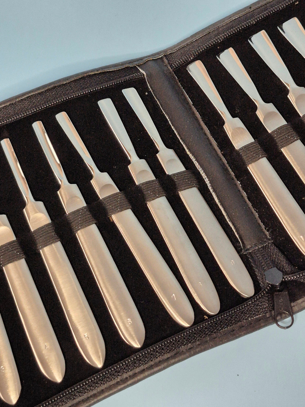 Nail Pusher Set of 18 (Professional)