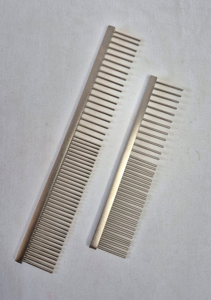 Set of 2 stainless steel pet combs