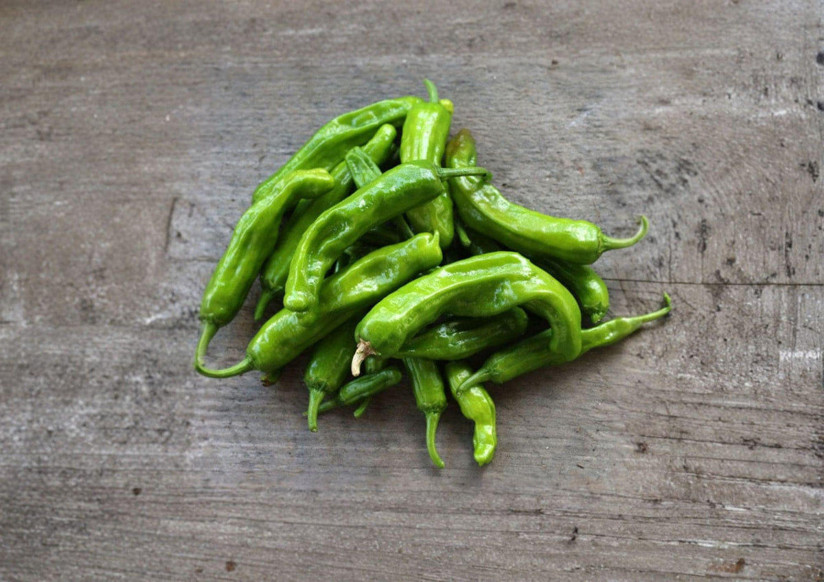 Serrano Tampiqueno Hot Pepper Seeds – 25 Heirloom Green to Red Chili for Spicy Salsas & Mexican Cuisine