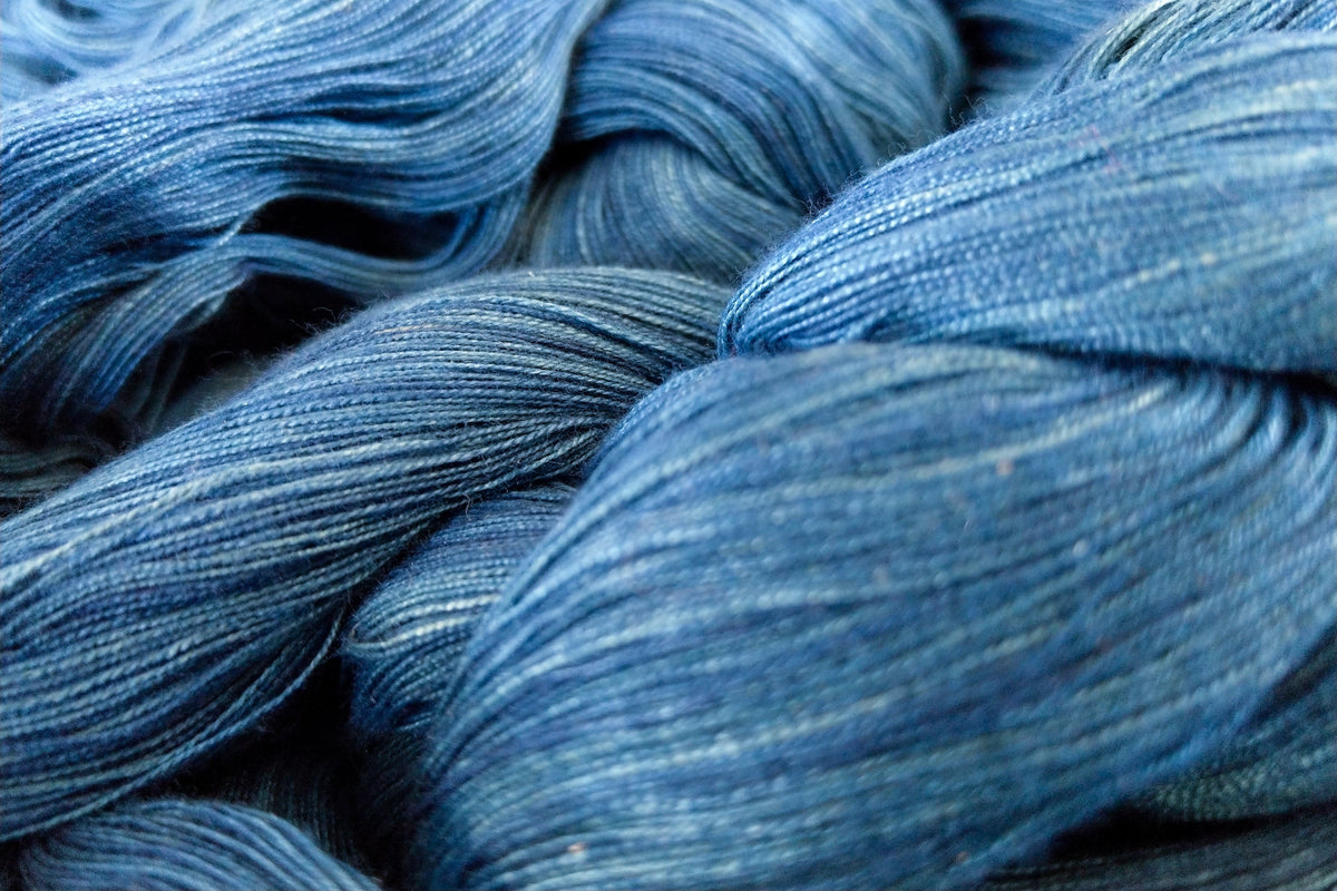 50 TRUE INDIGO Dye Indigo Indigofera Tinctoria Pink Purple Sub Shrub Flower Seeds